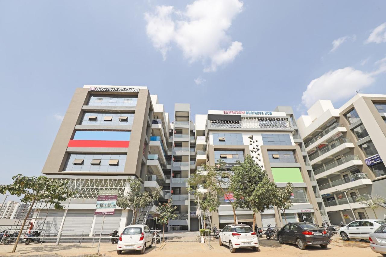 Oyo Flagship 86605 Hotel The Meriton Amhedabad Dış mekan fotoğraf